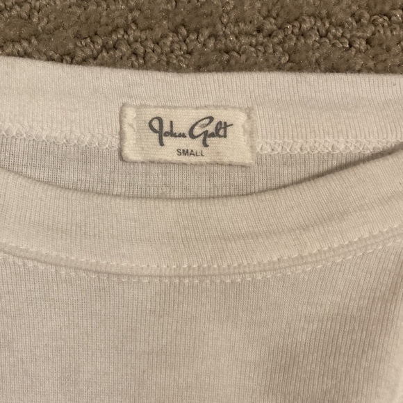 Brandy Melville Butterfly Tee - Picture 5 of 7